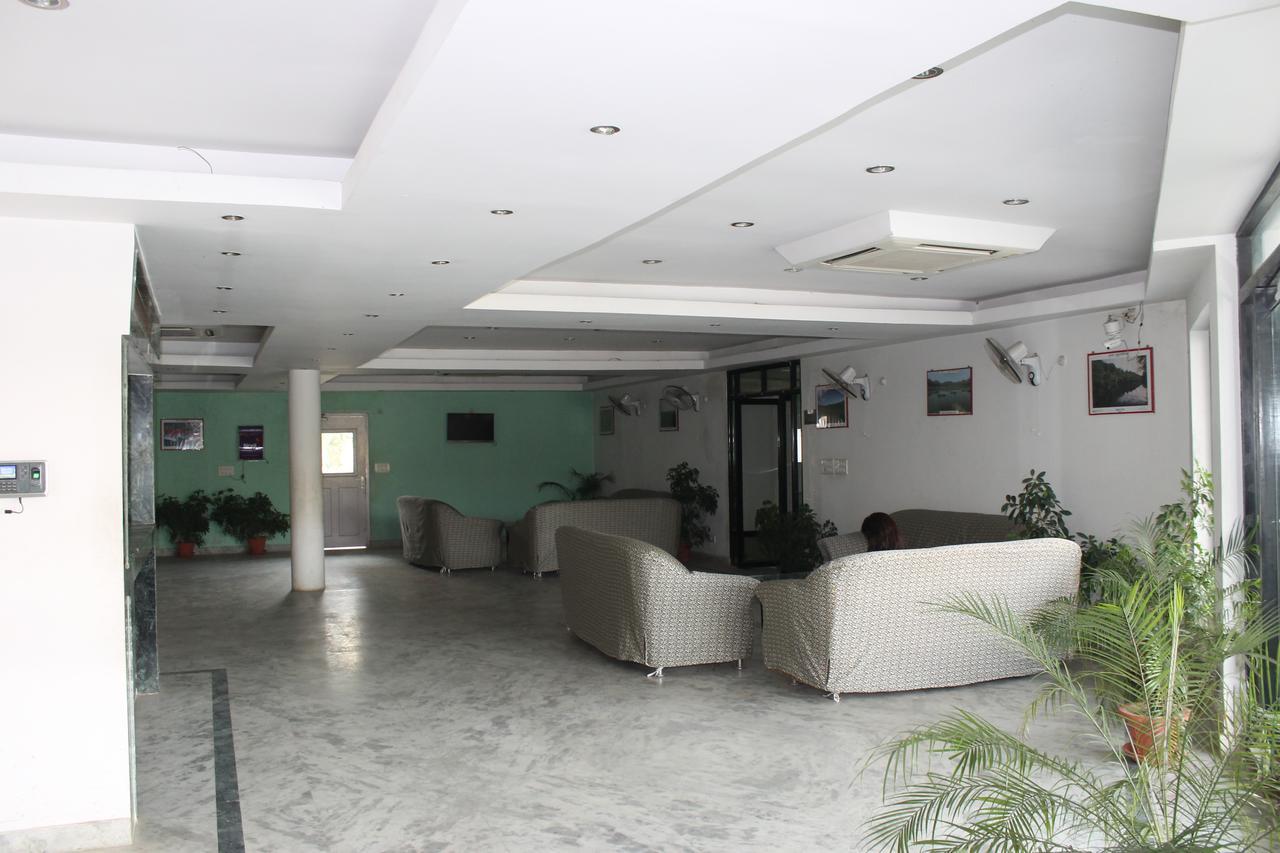 Kitchen Hut Hotel Nepalgunj Exterior photo