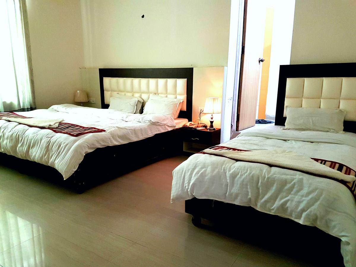 Kitchen Hut Hotel Nepalgunj Exterior photo